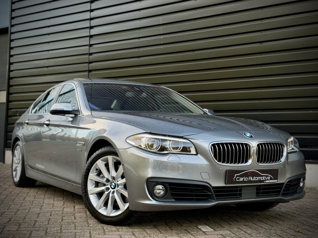 BMW 5 Serie 535xi SOFTCLOSE|DAK|HUD|360|MASSAGE|ACC|BLINDSPO, Auto's, BMW, Gebruikt, Lichtsensor, 2000 kg, Leder