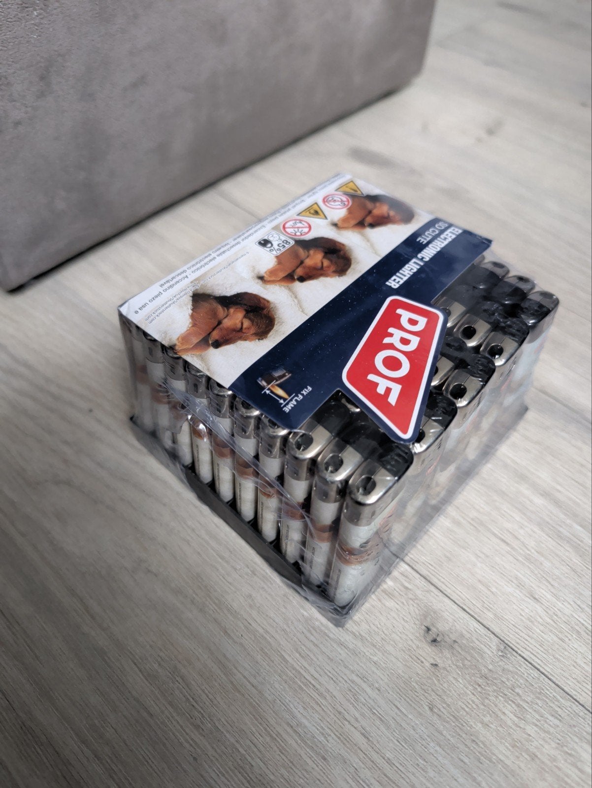 prof 50x aansteker, Ophalen