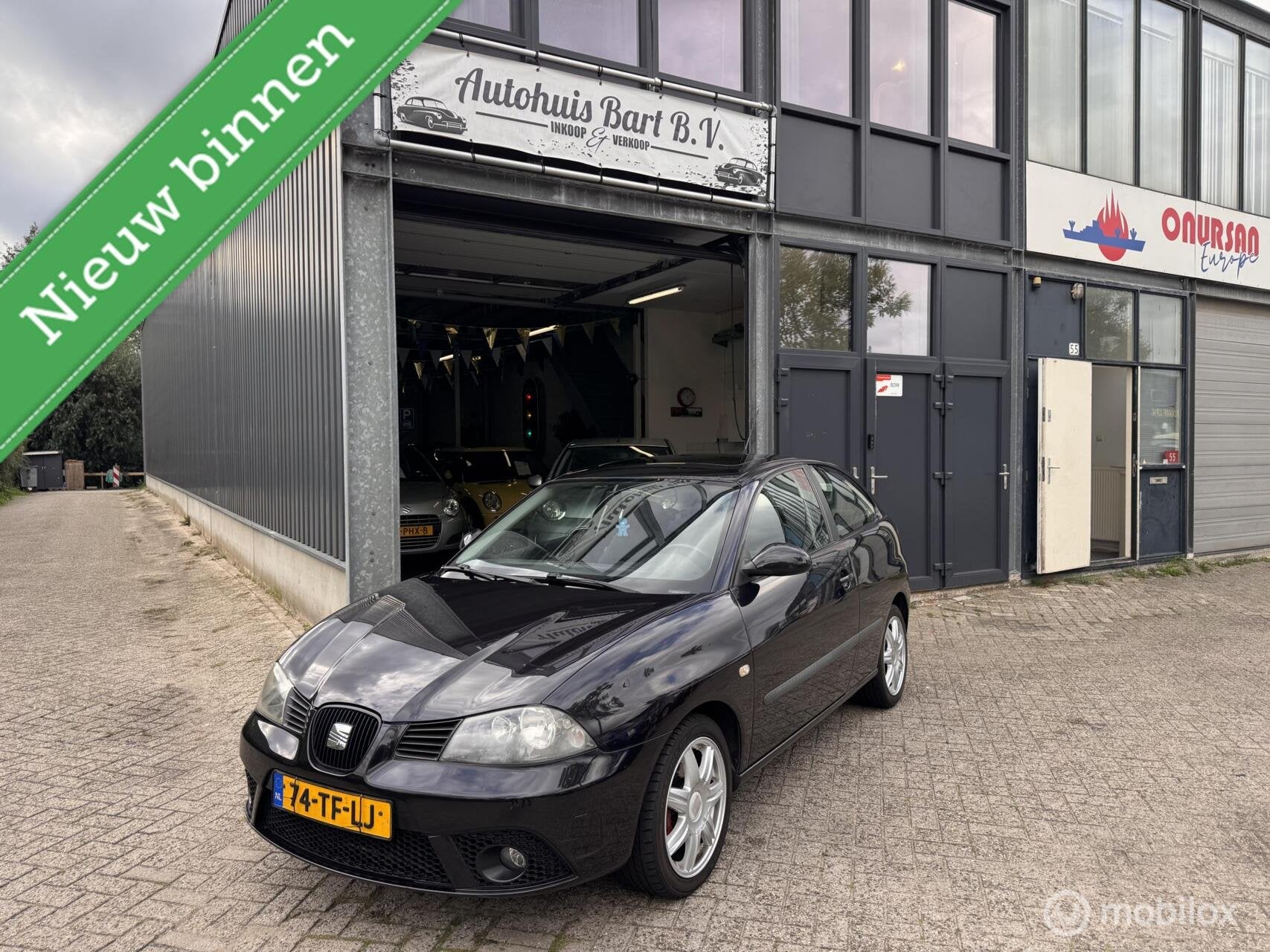 Seat Ibiza 1.4-16V Chill Out Airco! Nieuwe APK! NAP Logisch!, Auto's, Voorwielaandrijving, Zwart, 4 cilinders, Origineel Nederlands