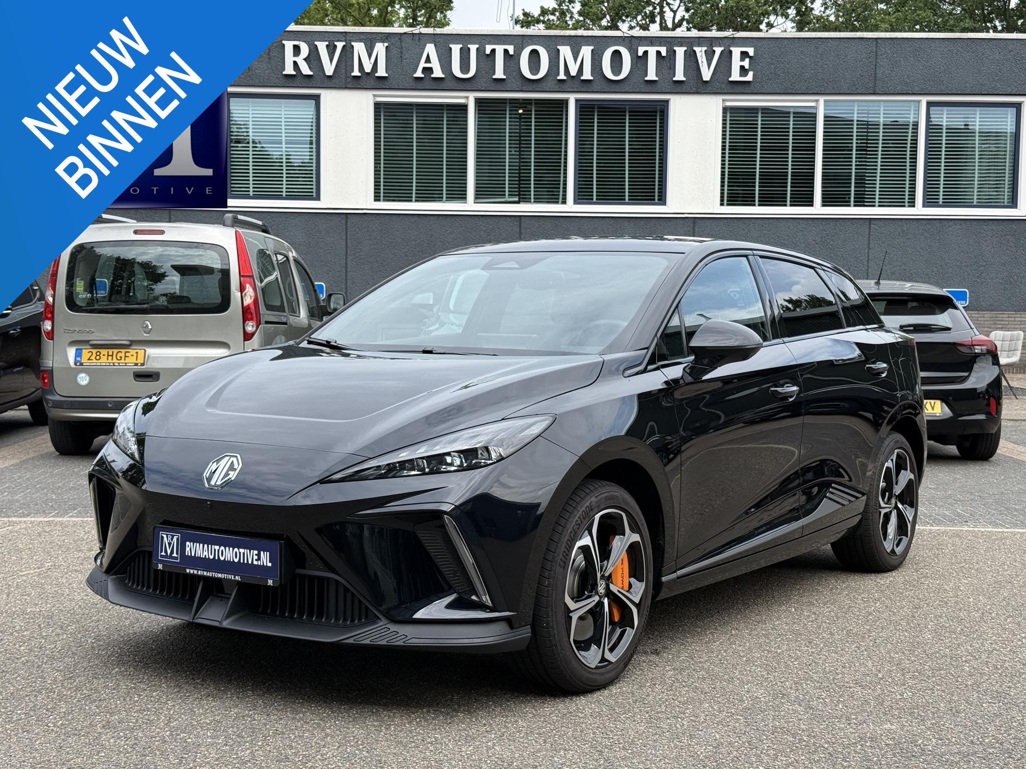 MG MG4 64 kWh Xpower SOH 97% | 435pk! VOLLEDIGE MG GARANTIE, Auto's, MG, Automaat, 1803 kg, Gebruikt, Zwart