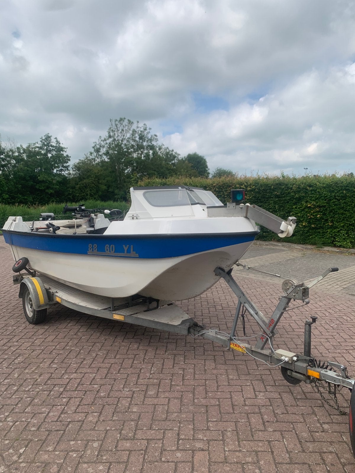 Visboot Pilot 460 cm Mercury BB 25 pk , Kantel trailer, Ophalen, 10 tot 30 pk, Gebruikt, 18 m