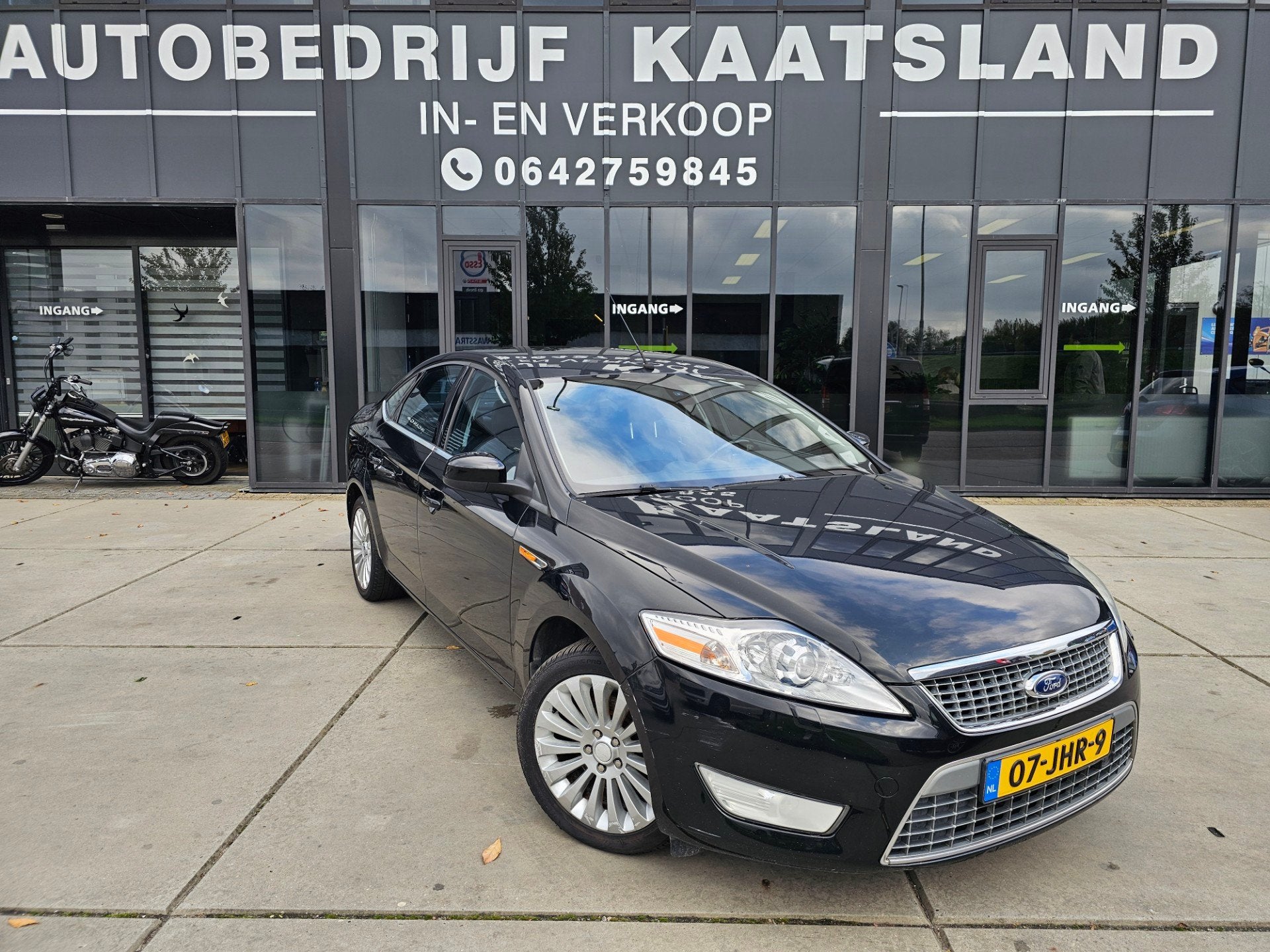 Ford Mondeo 2.0-16V Titanium - Xenon - Stoelverwarming - Tre, Auto's, Gebruikt, Zwart, Zwart, Origineel Nederlands