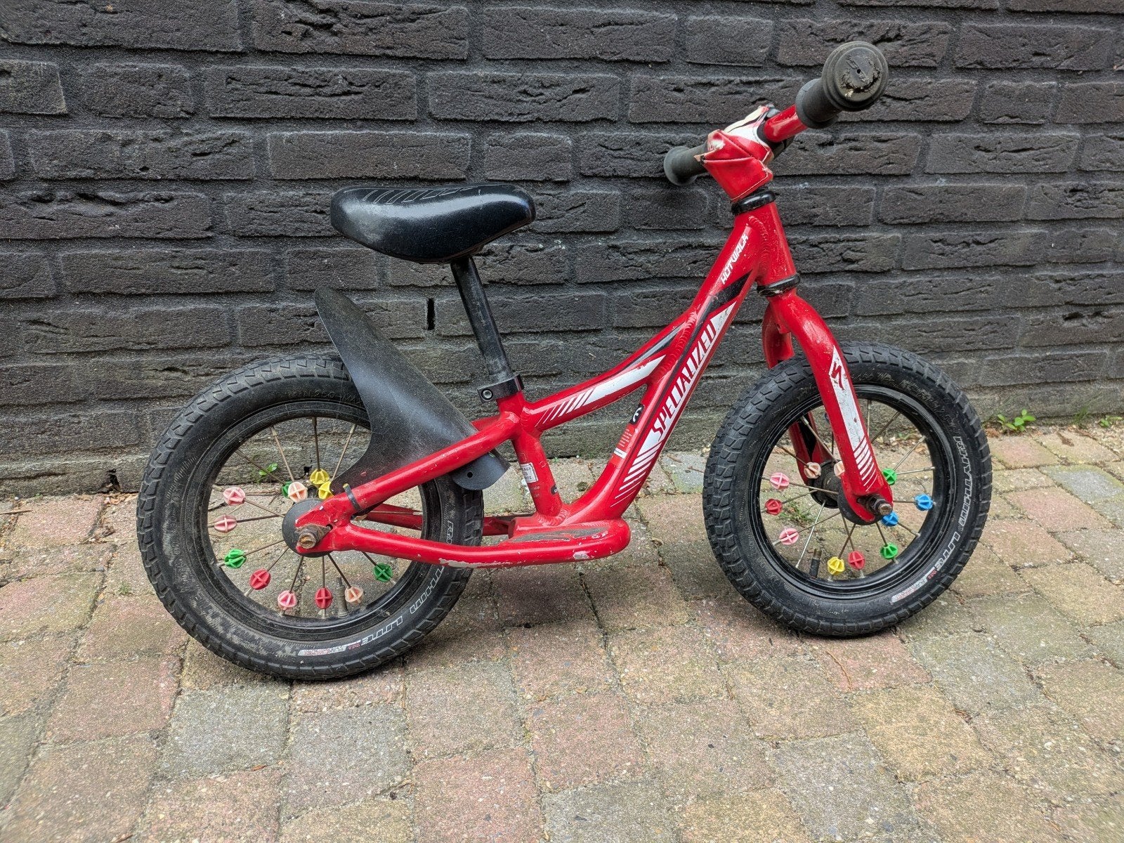 Specialized 12 inch loopfiets rood, Fietsen en Brommers, Fietsen | Kinderfietsjes, Ophalen, Gebruikt, Minder dan 16 inch, Specialized