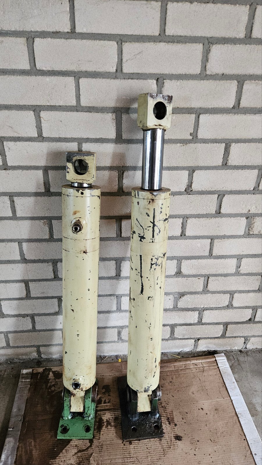 Hydraulische cilinders, Ophalen of Verzenden, Gebruikt