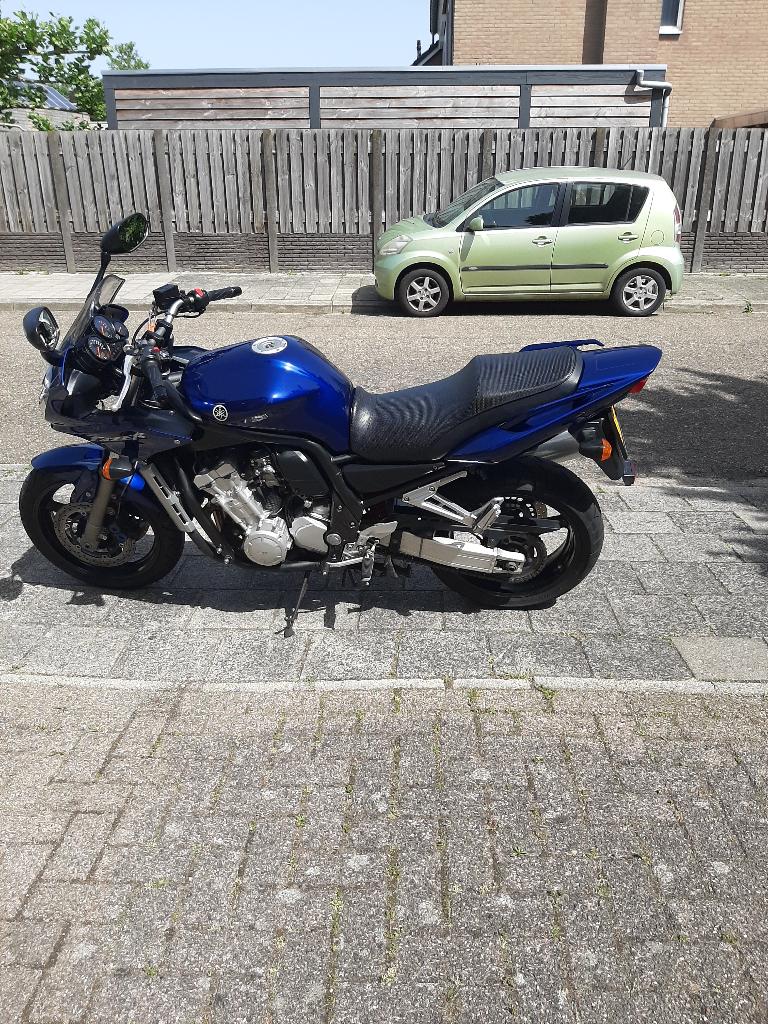 motor yamaha fazer 1000 weinig kilometers bj 2005!!!!!!!!, Sportuitlaat, Occasion, Particulier, Toermotor