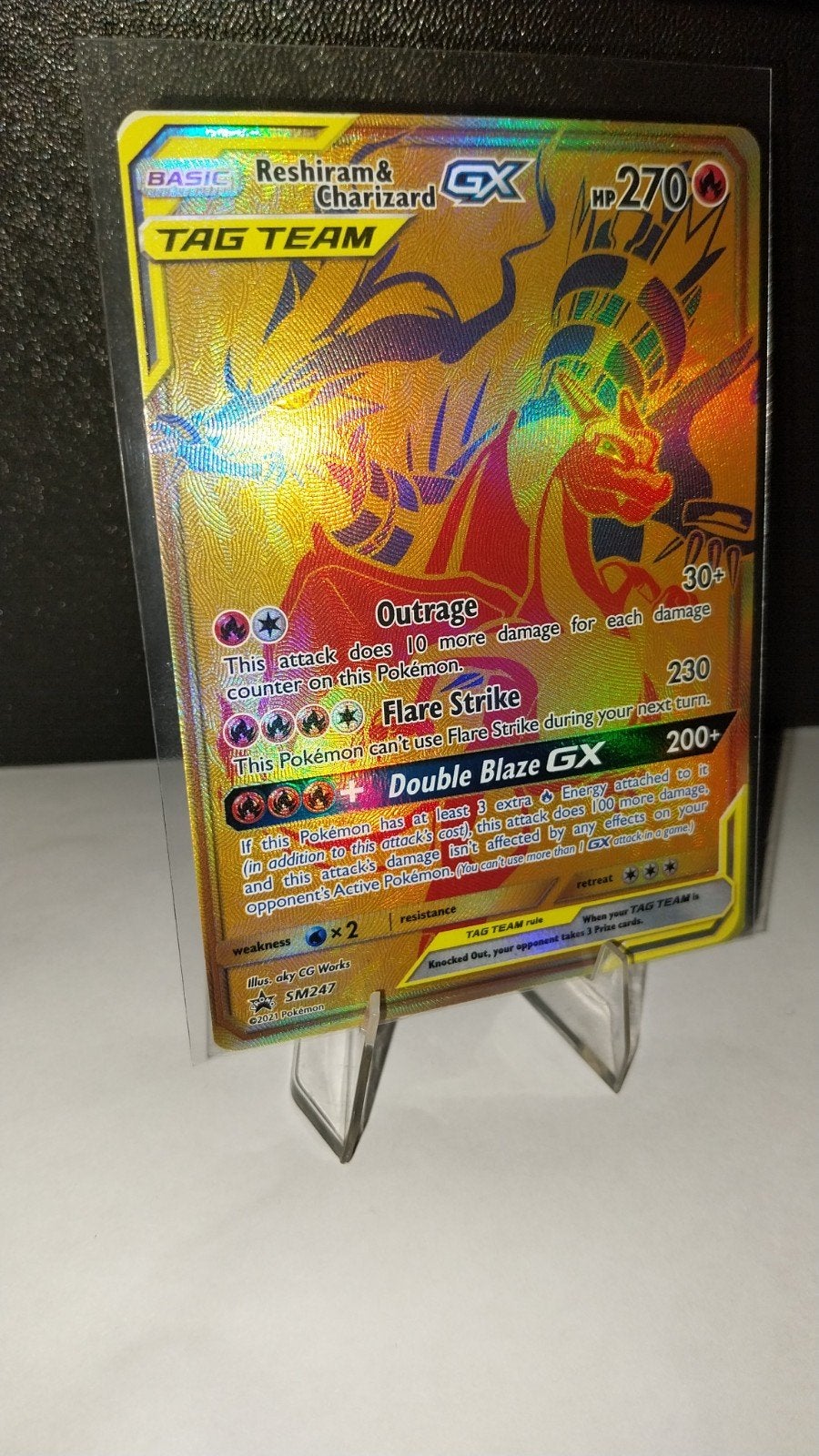 Reshiram & Charizard GX (SM247) Jumbo Black Star Promo, Ophalen of Verzenden, Zo goed als nieuw, Losse kaart, Foil