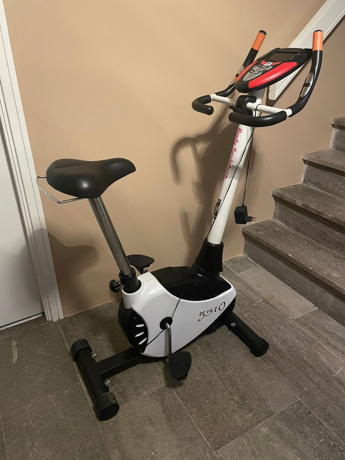Keurige hometrainer. Als nieuw!, Ophalen, Zo goed als nieuw, Hometrainer
