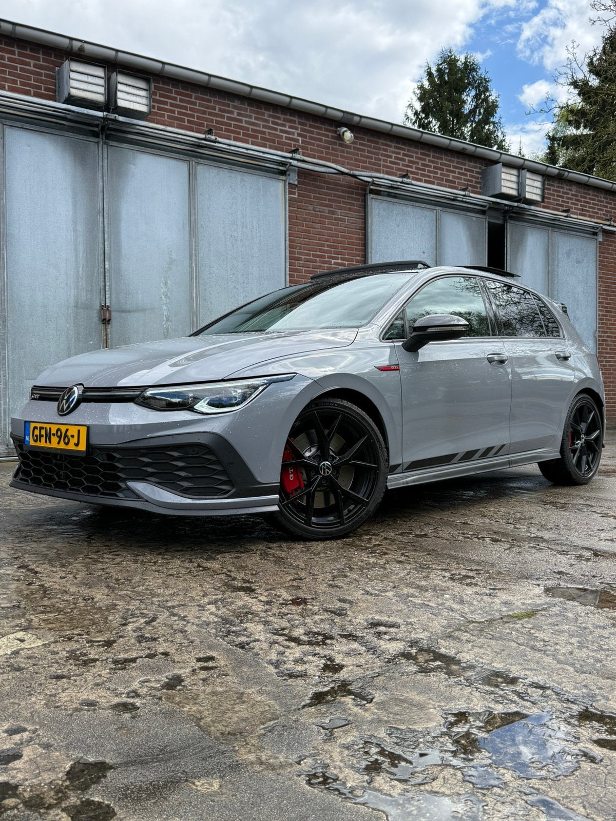 Golf 8 GTI CLUBSPORT NURBURGRING, Auto's, Zwart, 300 pk, Parkeerassistent, Zilver of Grijs