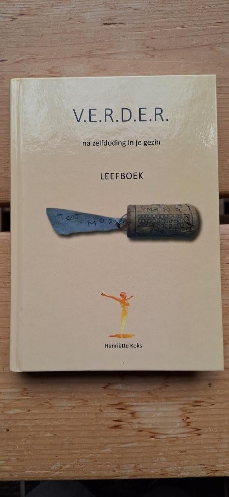 V.E.R.D.E.R. na zelfdoding in je gezin, Ophalen of Verzenden, Zo goed als nieuw
