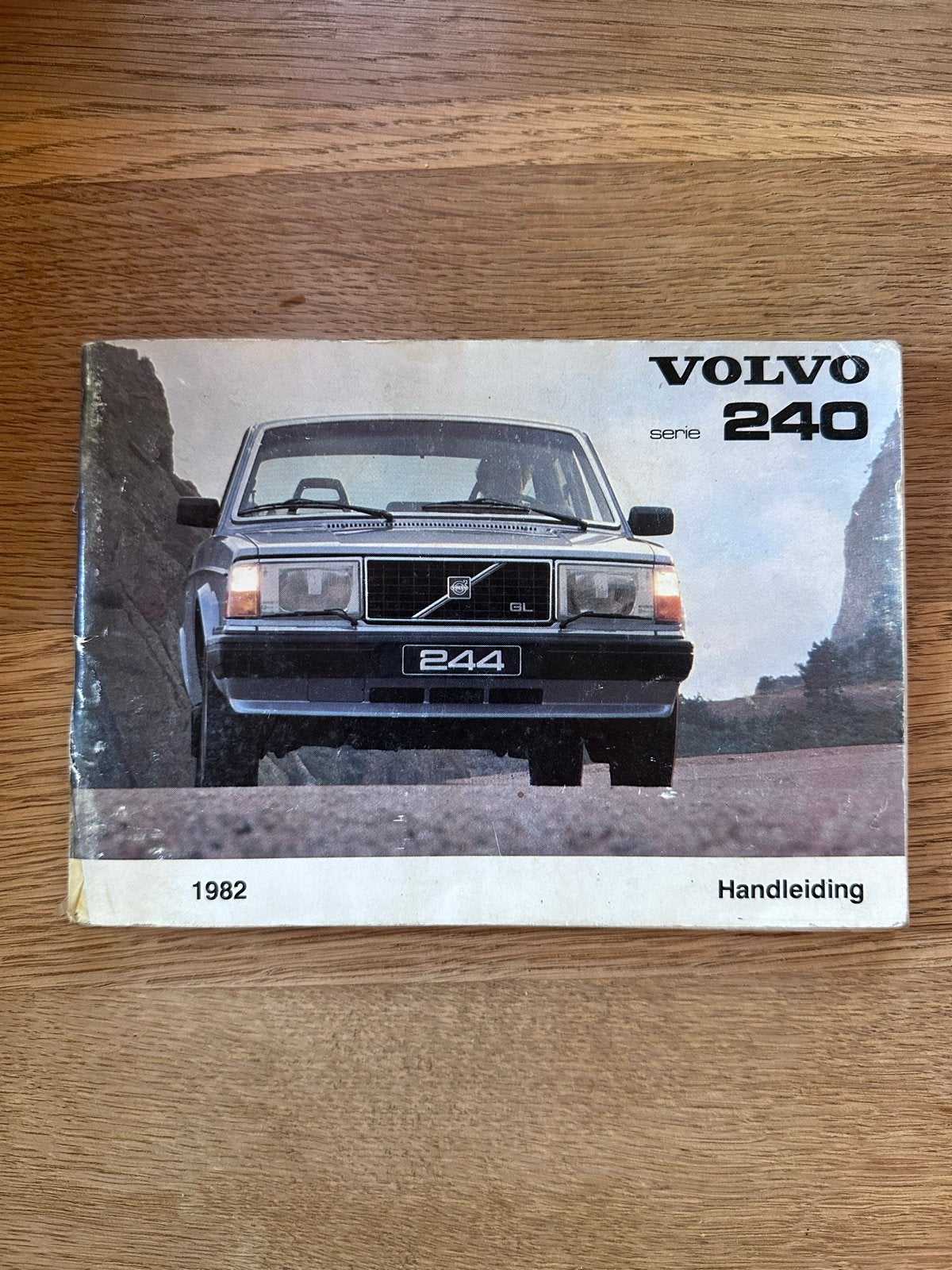 Volvo 240 Serie 1982 Handleiding - Origineel, Auto diversen, Handleidingen en Instructieboekjes, Ophalen of Verzenden