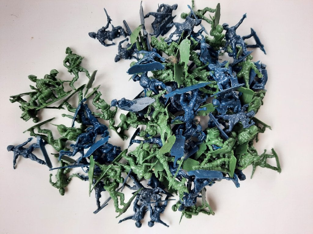Zakje vol met soldaten soldaatjes, Verzamelen, Poppetjes en Figuurtjes, Ophalen of Verzenden