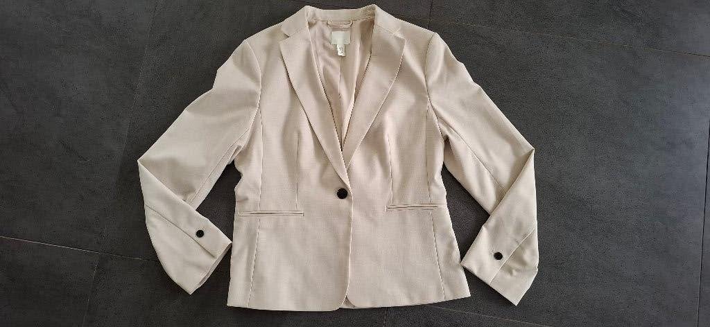 Beige colbert maat 40. H&m dameskleding. Jasje / colbertje., Kleding | Dames, Maat 38/40 (M), H&M, Beige, Ophalen of Verzenden