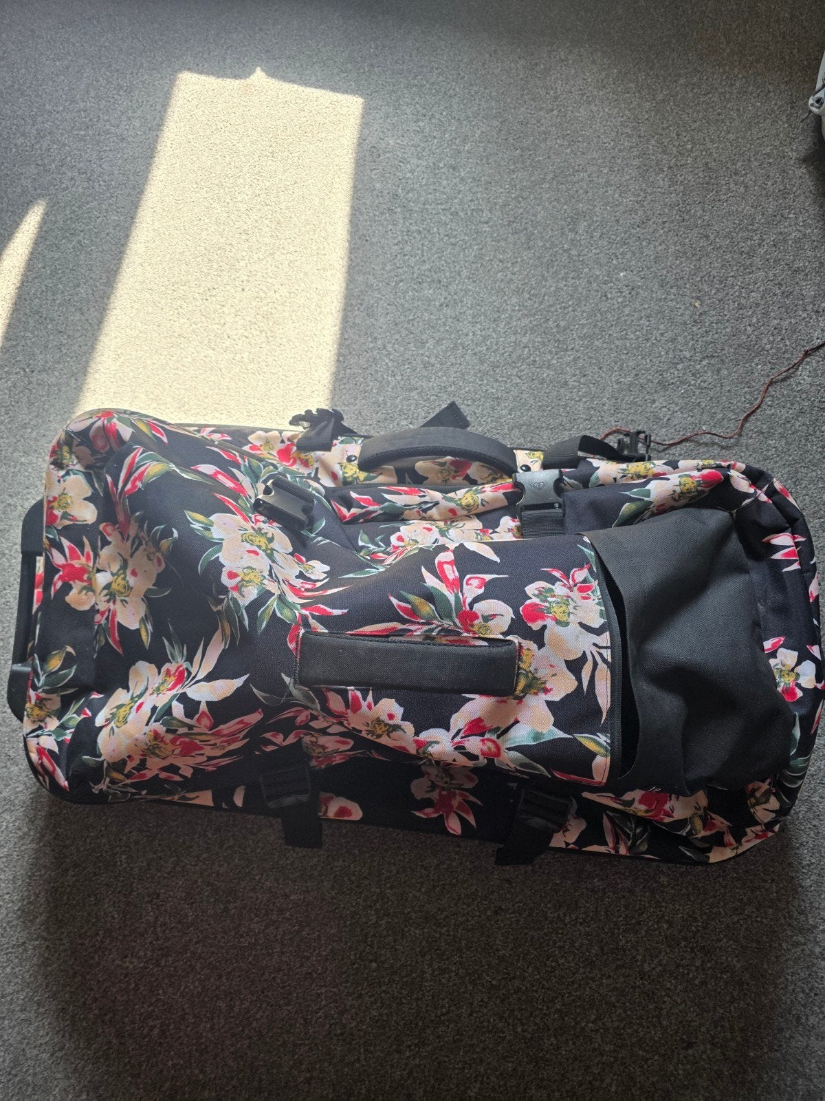 Roxy reiskoffer 38x78 met bloemenprint, Gebruikt, Zwart, Ophalen of Verzenden, 60 tot 80 cm