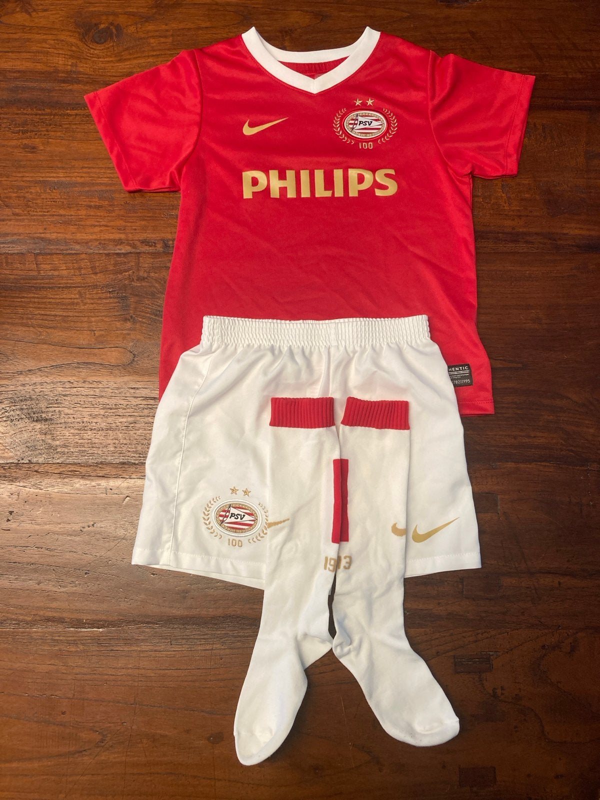 PSV 2013/2014 Jubileum Tenue, Broekje en Sokken Kindermaat S, Verzamelen, Sportartikelen en Voetbal, Ophalen, Zo goed als nieuw