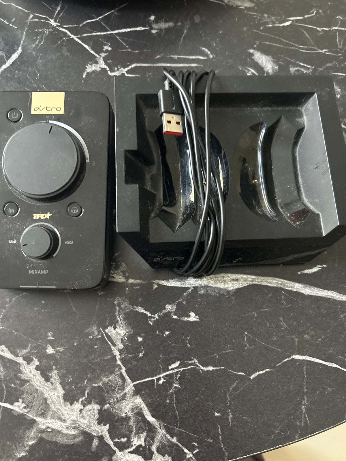 Astro headset set met oplader stand - Zo goed als nieuw, Ophalen of Verzenden, Zo goed als nieuw