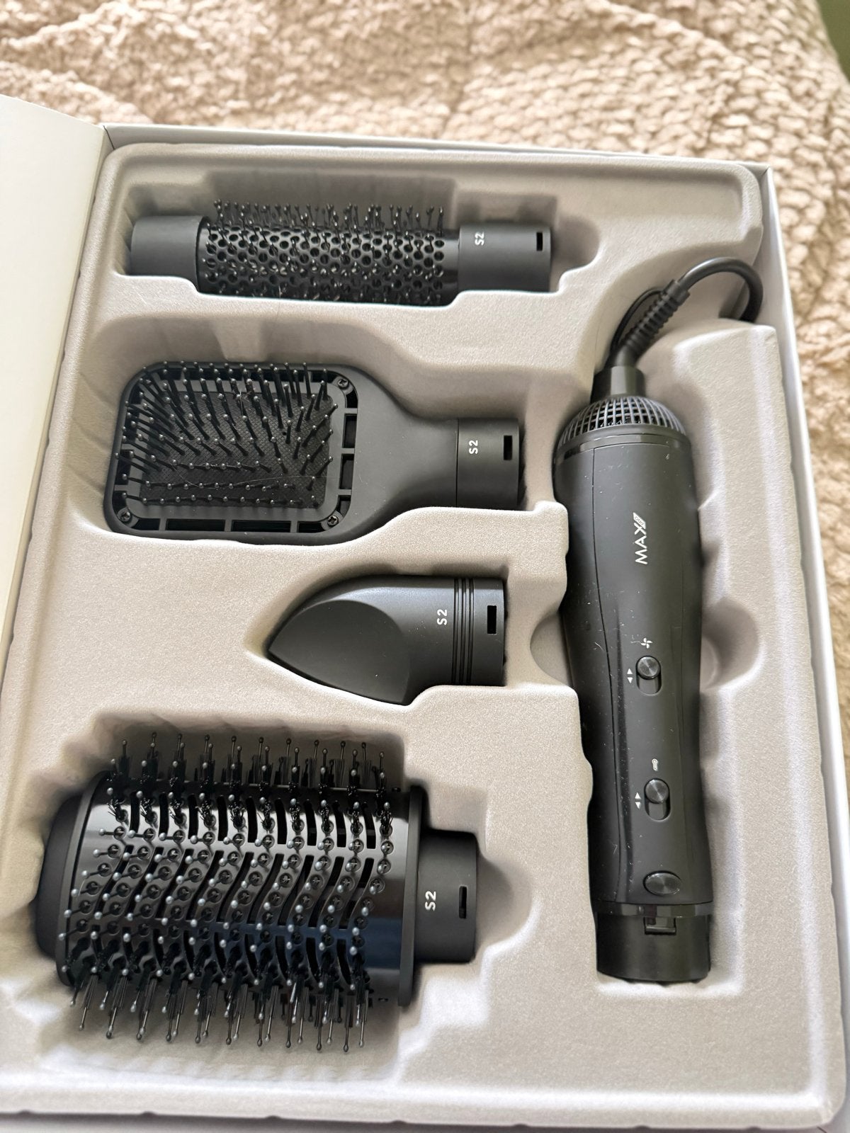 Nieuwe MAX Pro Multi Airstyler S2 1200W met 4 opzetstukken, Sieraden, Tassen en Uiterlijk, Ophalen of Verzenden, Nieuw, Föhn of Haardroger