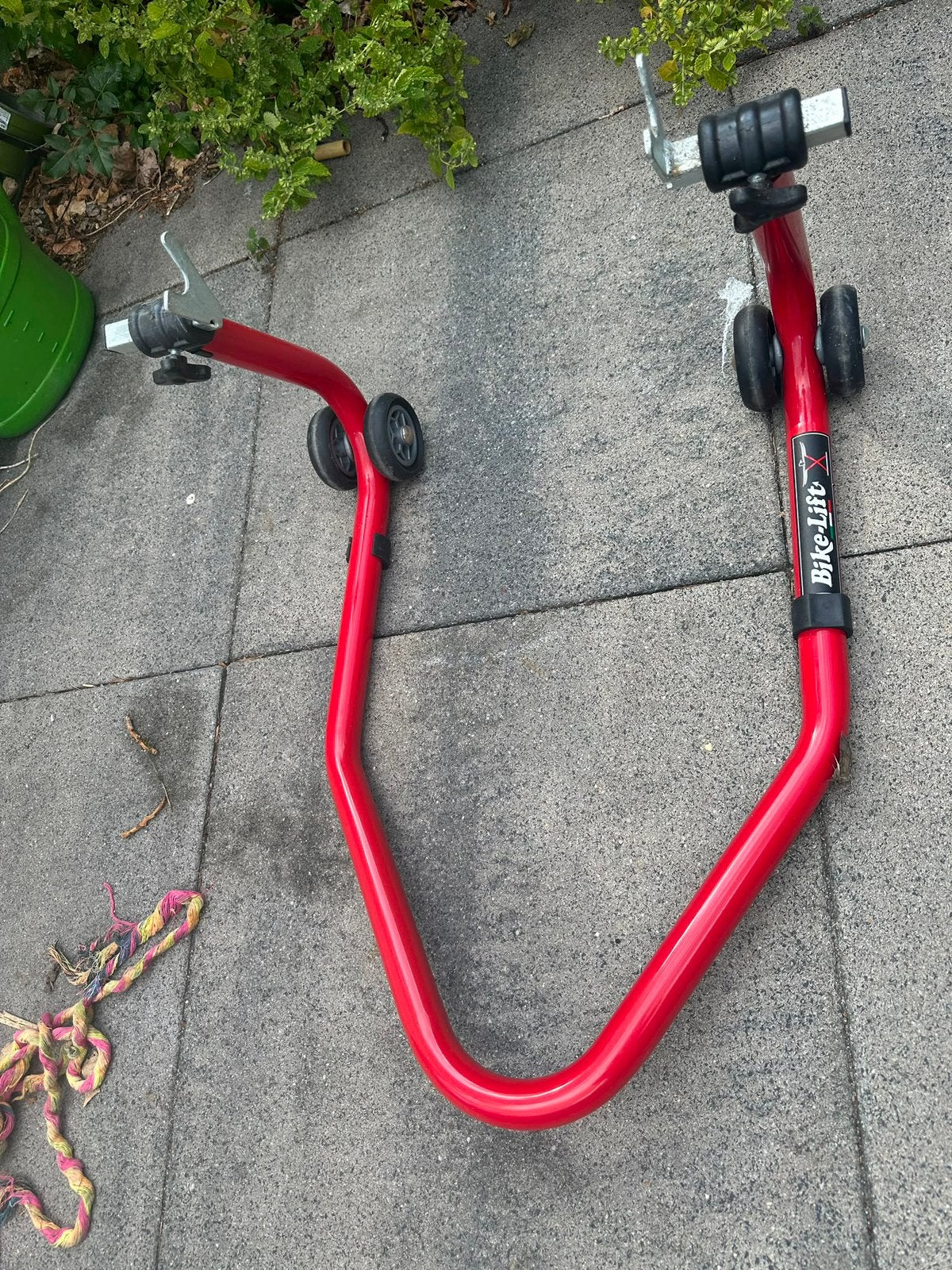 Motor bok, Ophalen