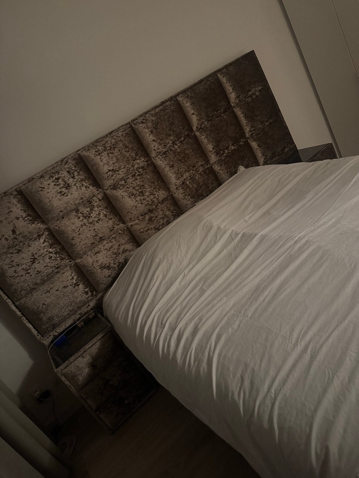 Foto 5 van Luxe tweepersoonsbed 180x200 met gestoffeerd hoofdbord