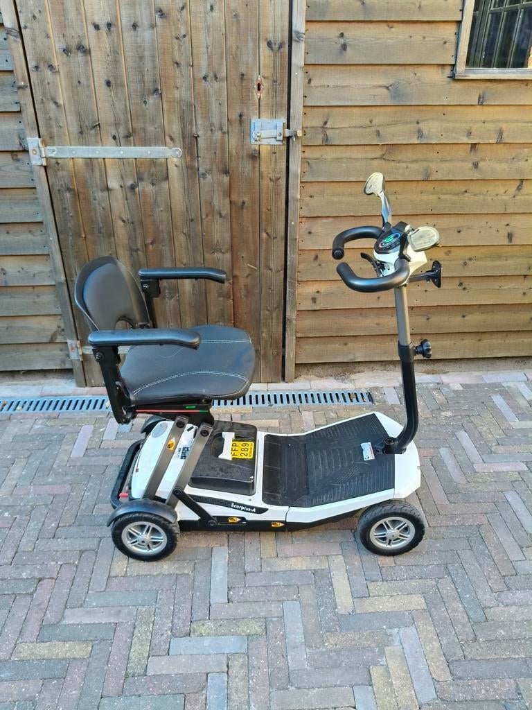 Invacare scorpius-A scootmobiel opvouwbaar, Diversen, Brommobielen en Scootmobielen, Zo goed als nieuw, Invacare, 10 km/u of minder