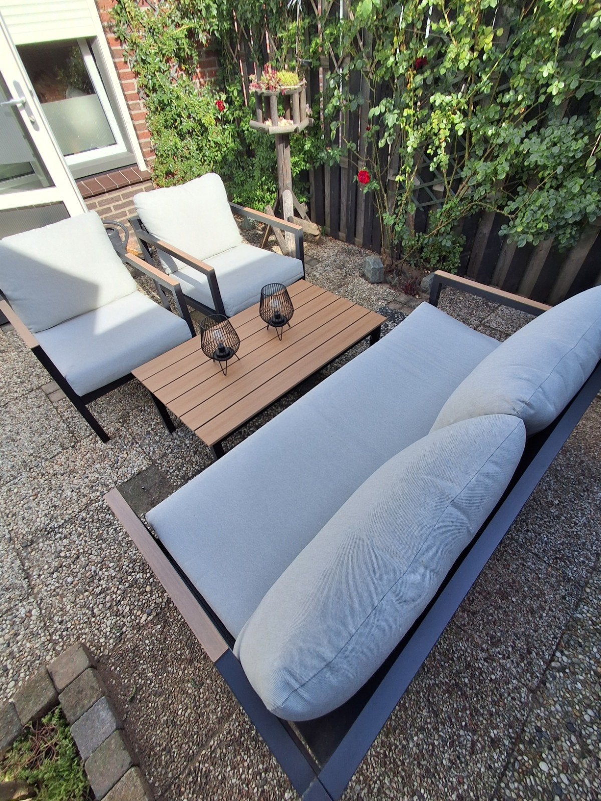 Lounge Tuinset,losse kussens weinig gebruikt. Licht metaal ., Ophalen