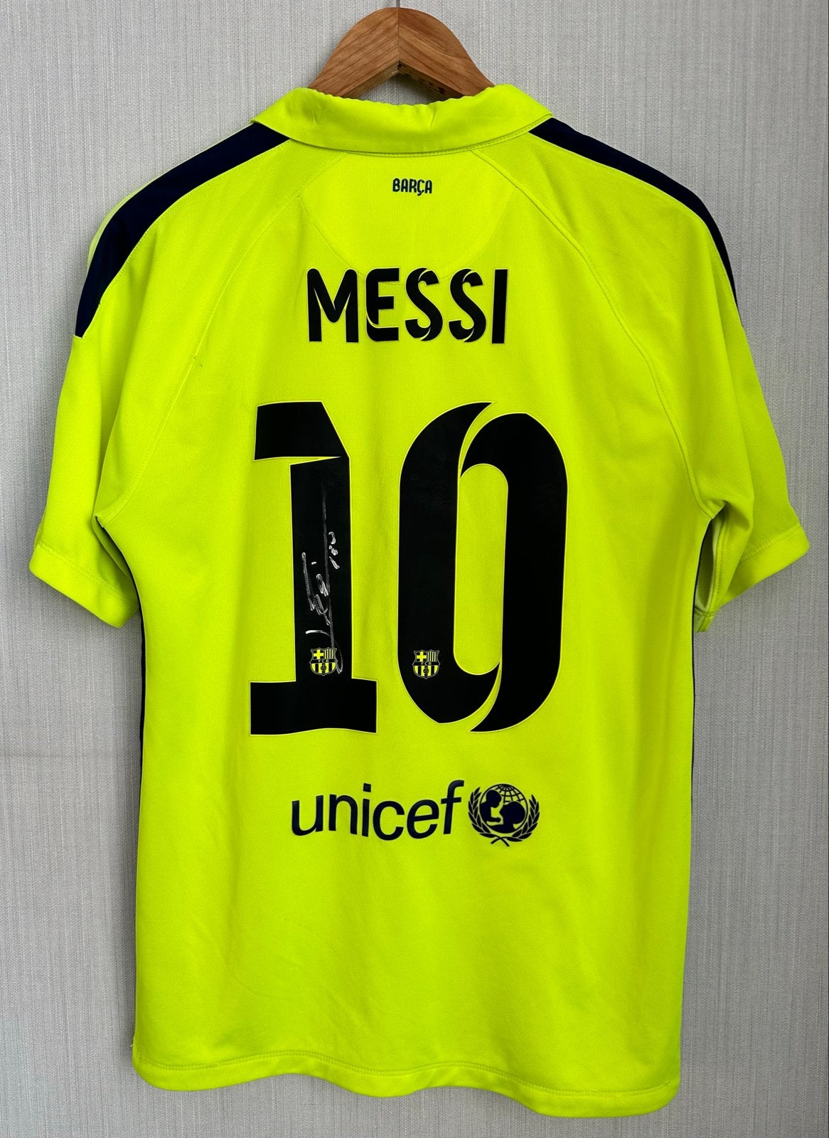 Gesigneerd Lionel Messi FC Barcelona Shirt, Verzamelen, Ophalen of Verzenden, Zo goed als nieuw, Buitenlandse clubs, Shirt