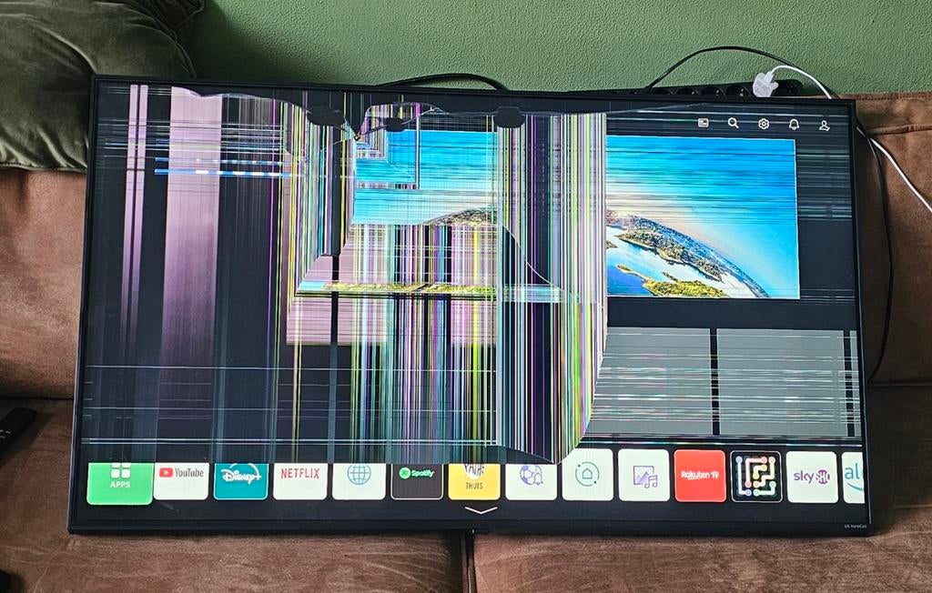 LG Smart TV met gebroken scherm - voor onderdelen, Ophalen of Verzenden, Niet werkend, LG, Smart TV
