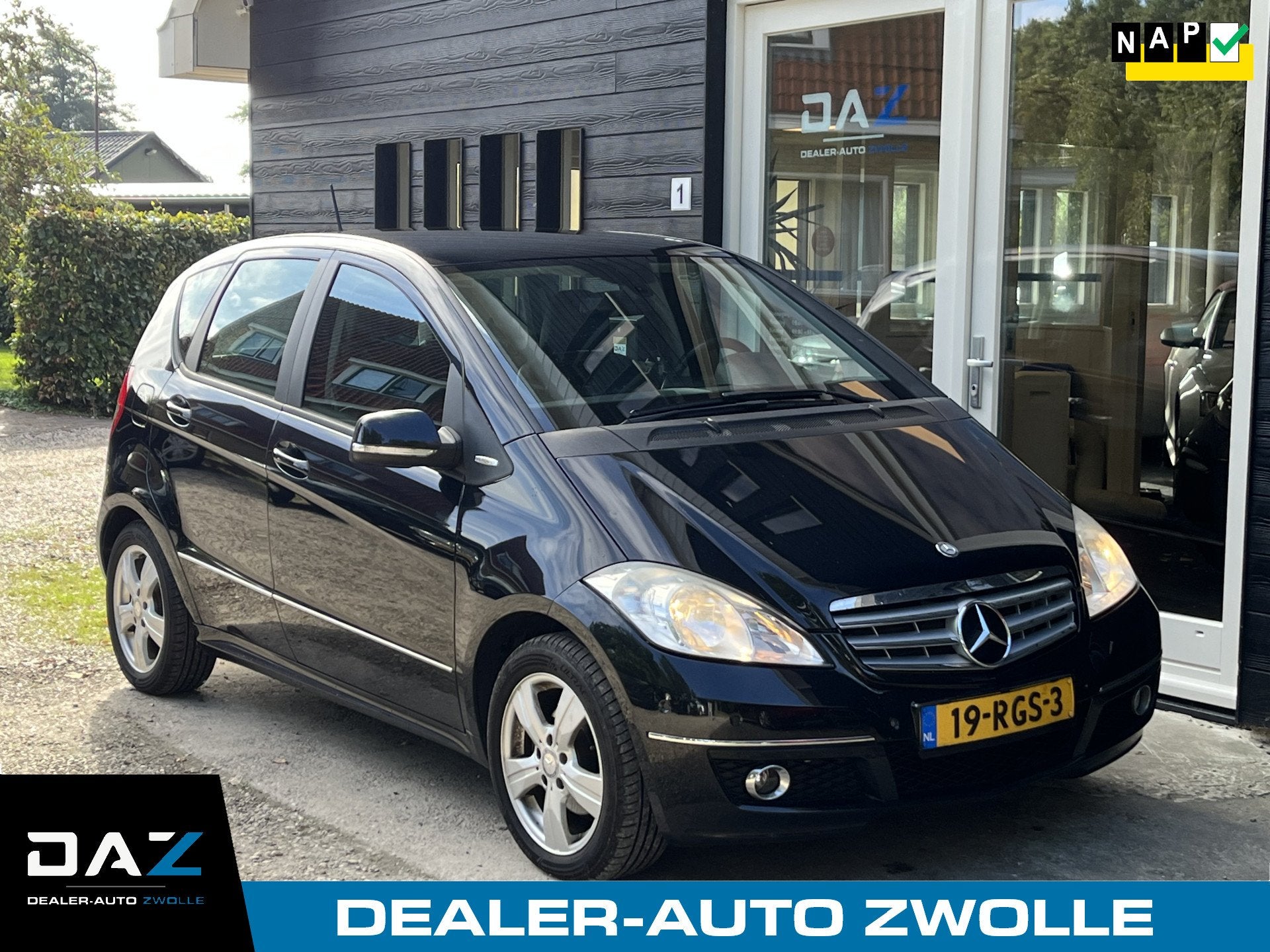 Mercedes-Benz A-Klasse 160 BlueEFFICIENCY Business Class Ava, Auto's, Voorwielaandrijving, Euro 5, Zwart, 4 cilinders