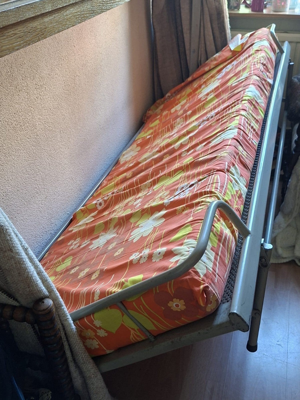 Praktisch opklapbed - ideaal voor logees, Huis en Inrichting, Slaapkamer | Bedden, Gebruikt, Ophalen of Verzenden, 80 cm, 200 cm
