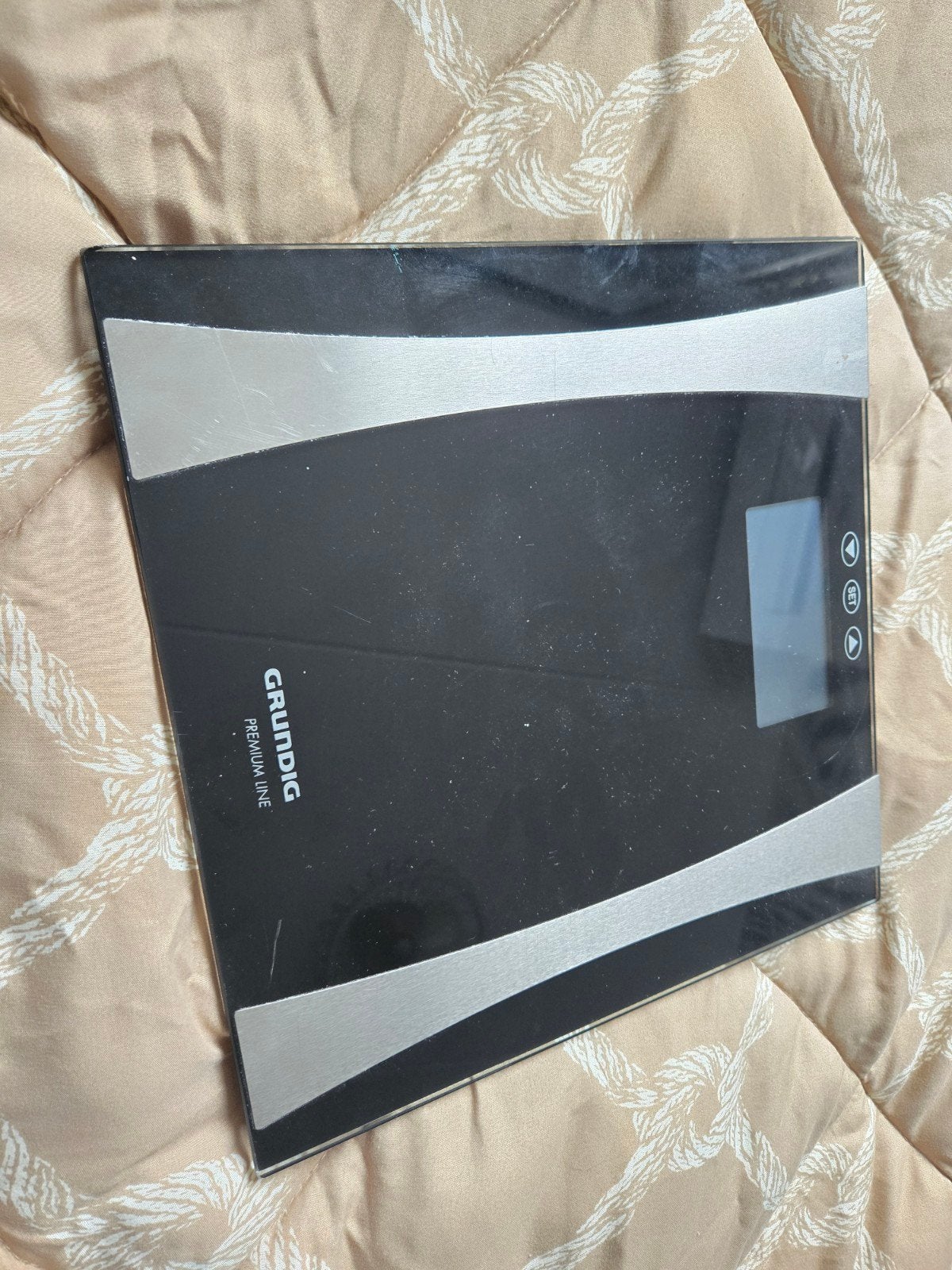Grundig Weegschaal, Personenweegschaal, Glas, Premium Line, Witgoed en Apparatuur, Weegschalen, Gebruikt, 100 kg of meer, Ophalen of Verzenden