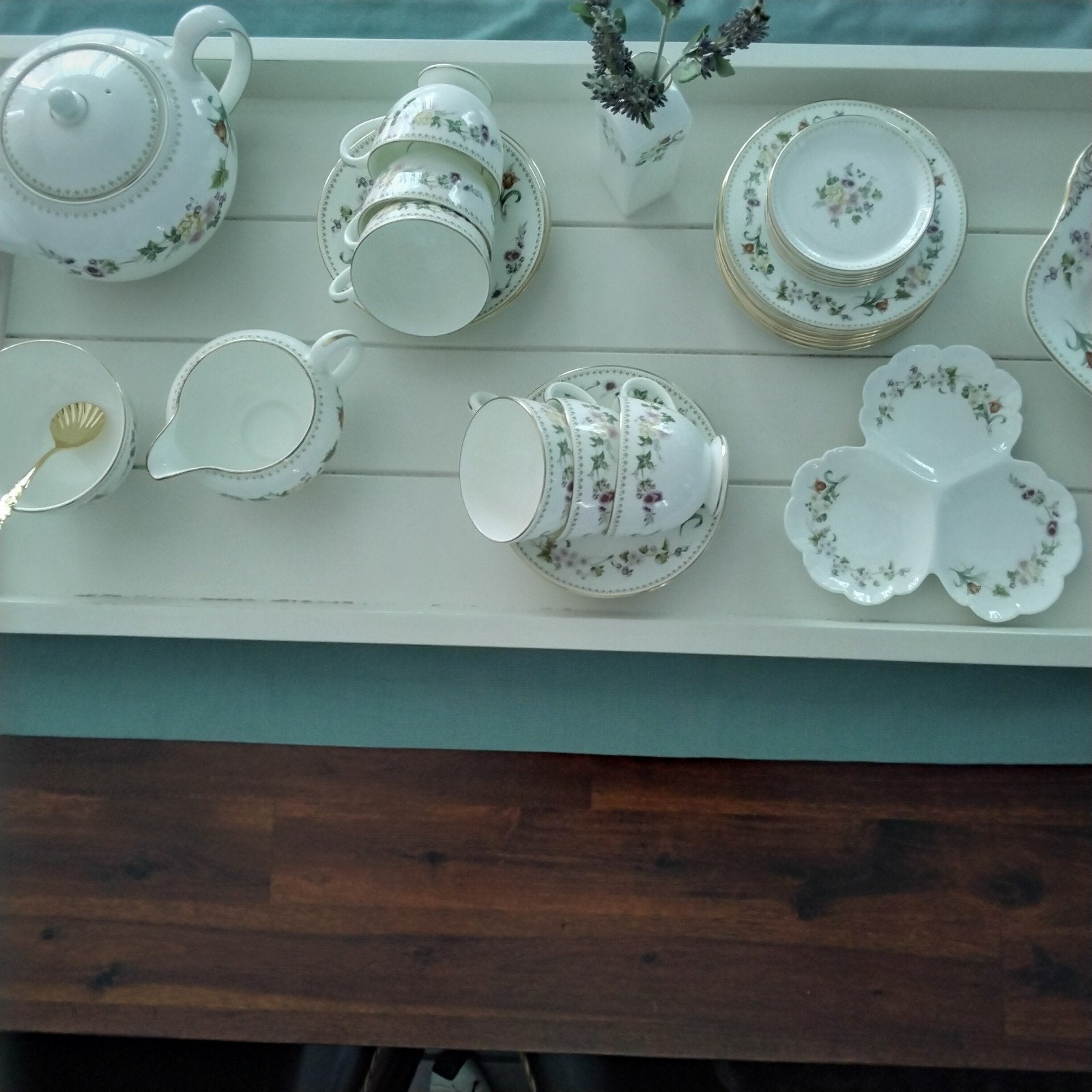 Wedgwood uniek mirabelle  theeservies compleet enz., Ophalen, Zo goed als nieuw, Porselein, Kop(pen) en/of Schotel(s)