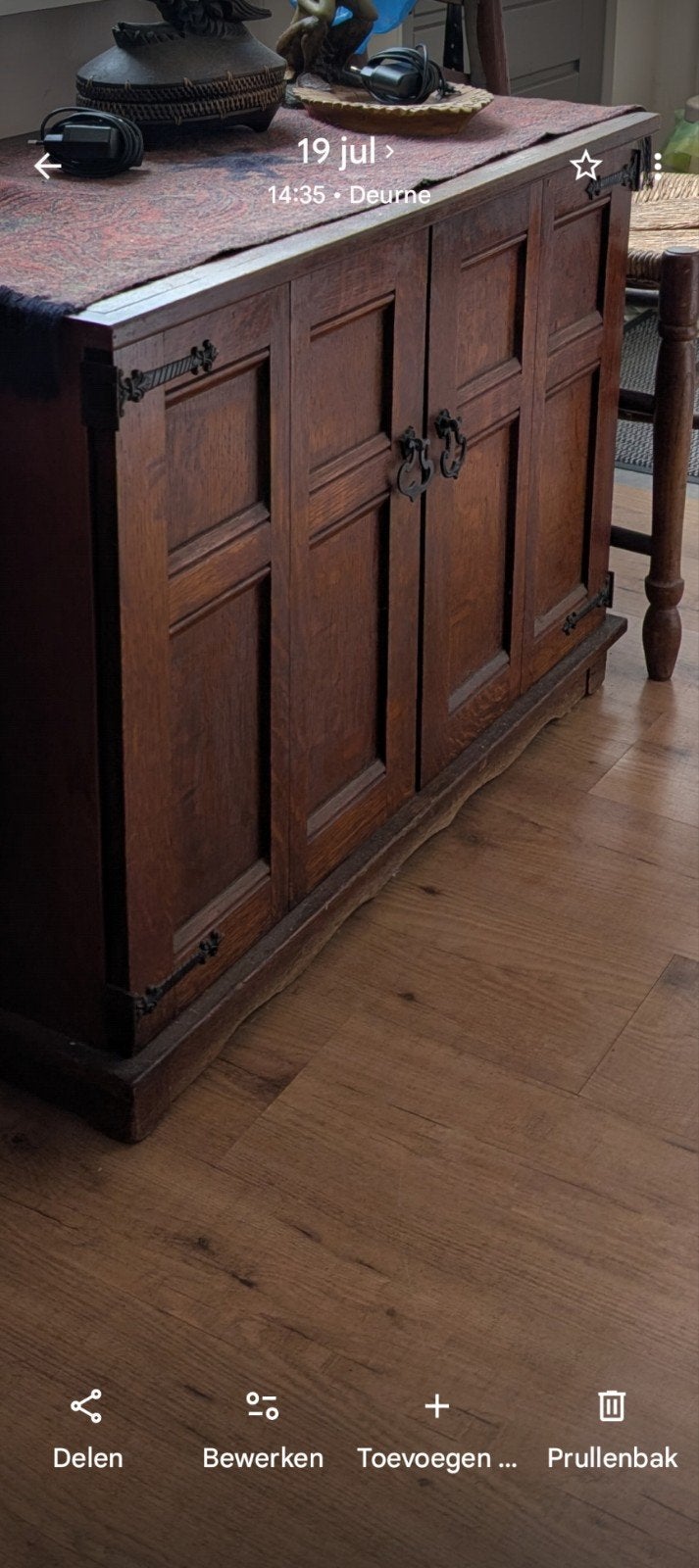 Antiek houten dressoir/kast met sierbeslag, Ophalen