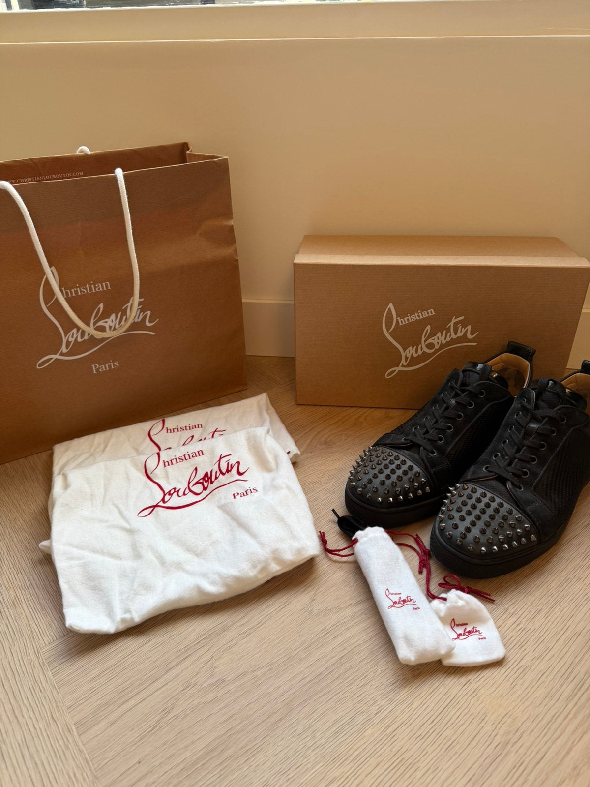 Christian Louboutin Junior Spikes maat 46, Ophalen of Verzenden, Zo goed als nieuw