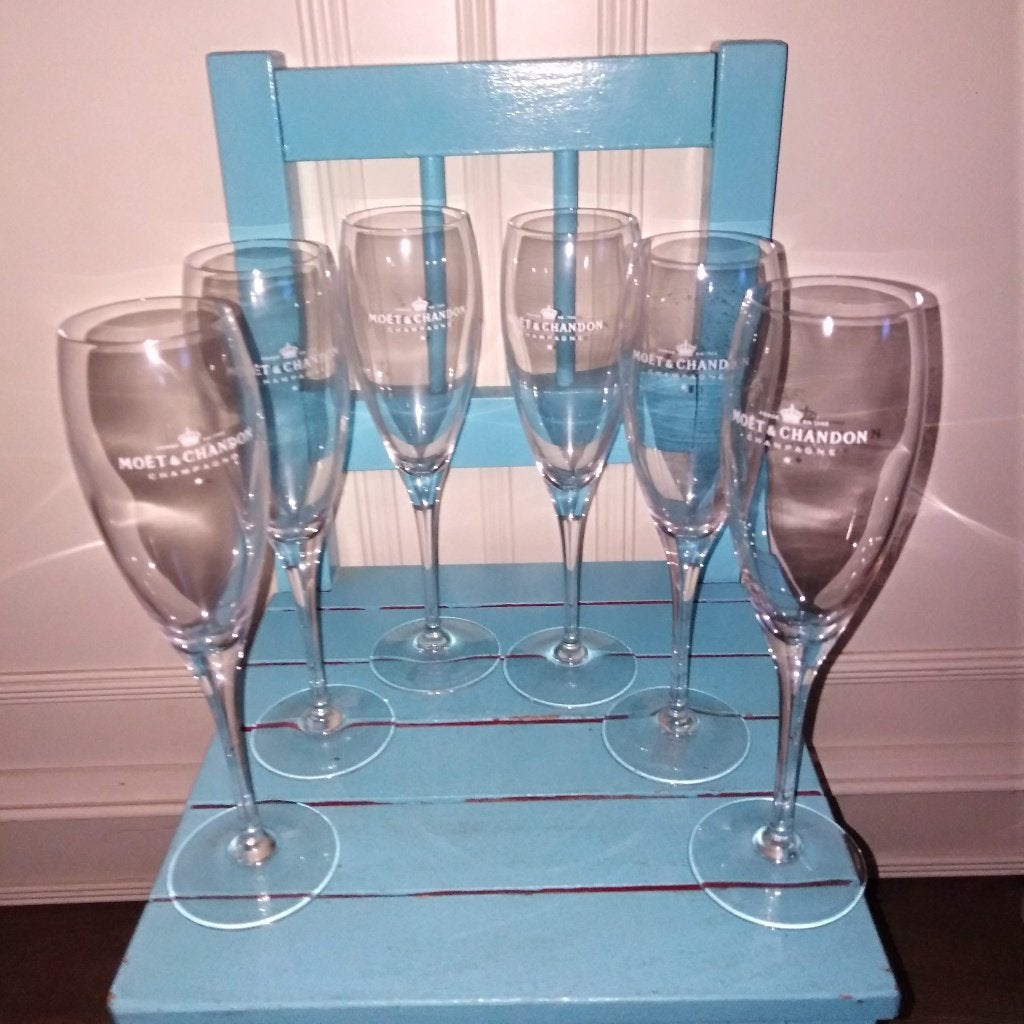 Moet & Chandon champagne glazen 6 stuks, Huis en Inrichting, Keuken | Servies, Zo goed als nieuw, Glas of Glazen, Overige stijlen