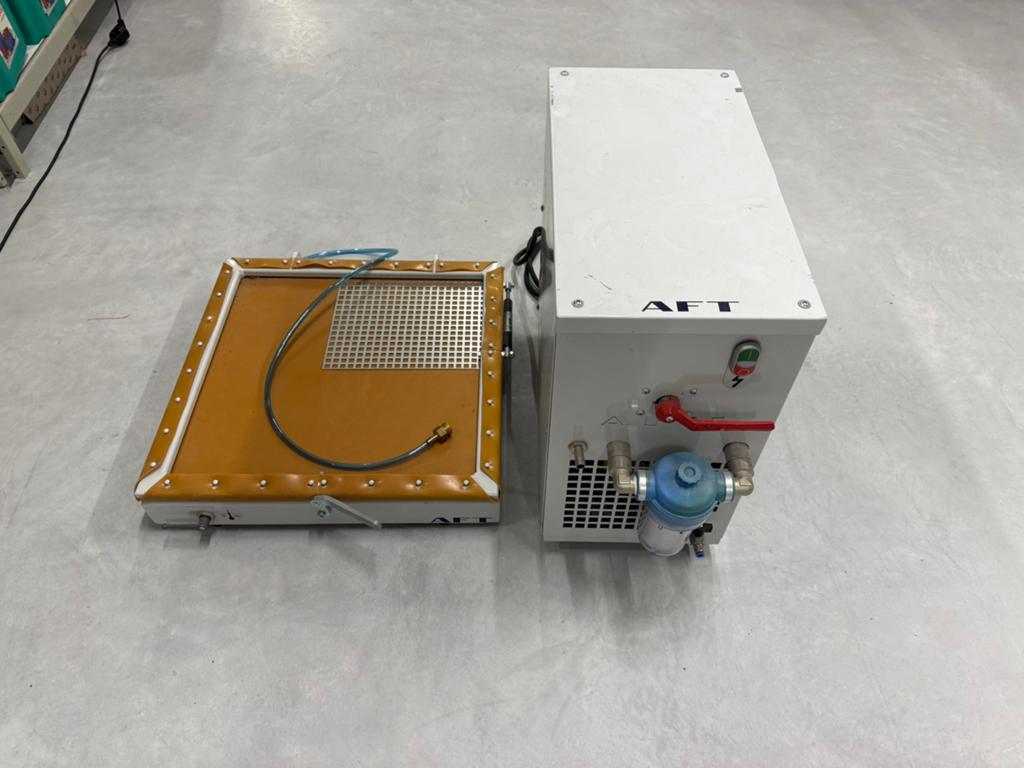 AFT vacuumunit met Vacuümtafel, Doe-het-zelf en Verbouw, Gereedschap | Overige machines, Gebruikt, Ophalen