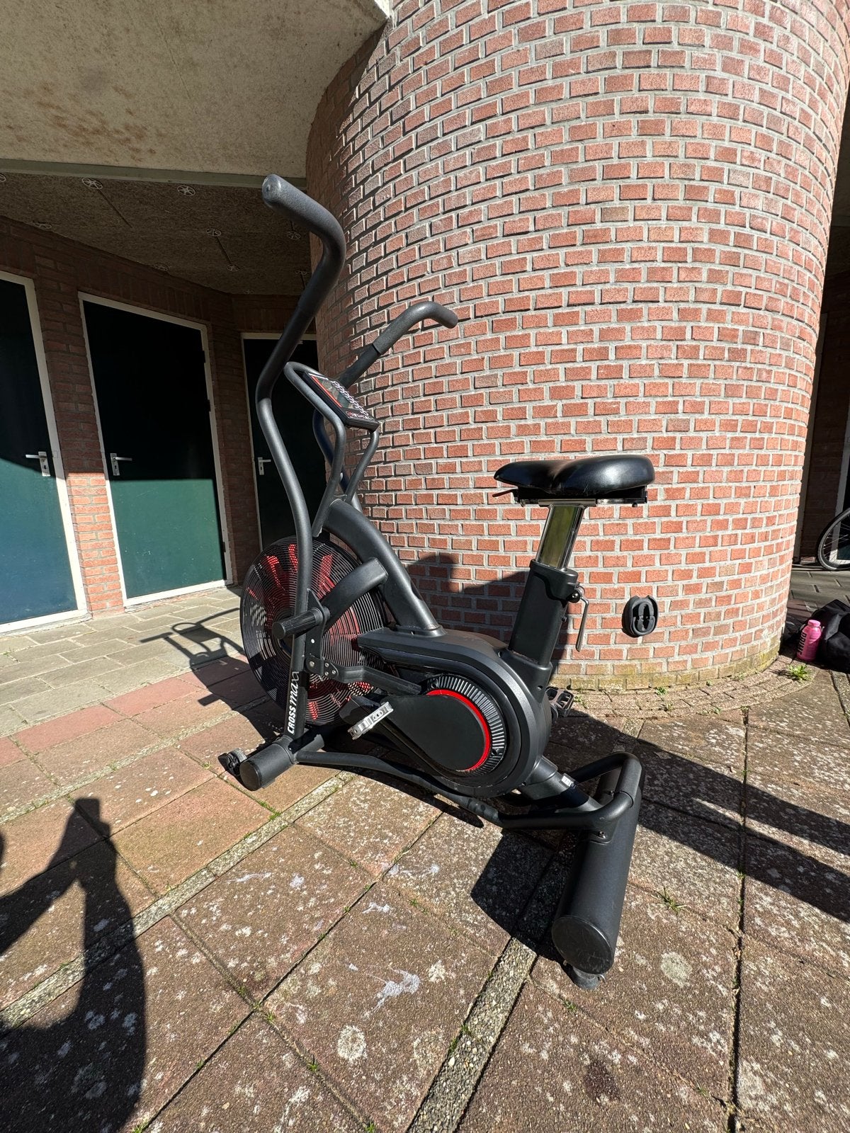 Lifemaxx Crossmaxx Airbike Pro - Gebruikt, goede staat, Ophalen, Gebruikt, Armen, Airbike