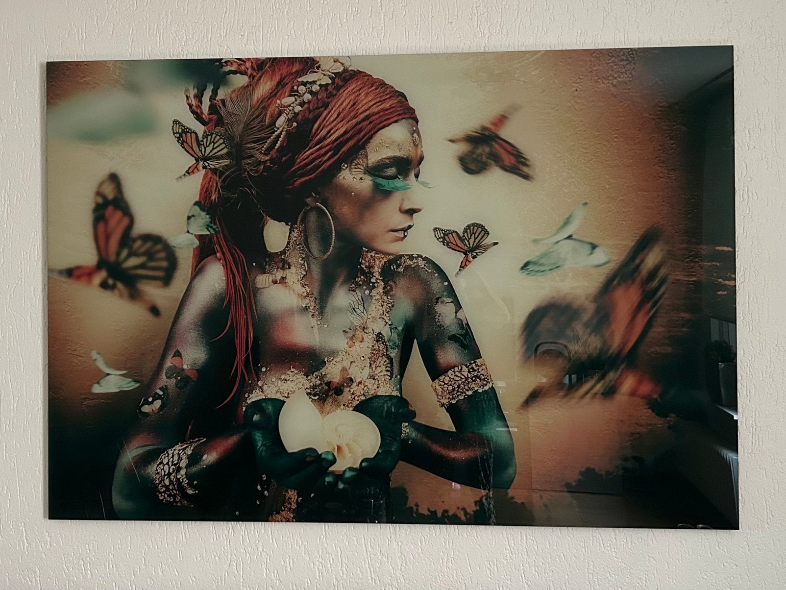 Schilderij Woman with Butterflies 150x100 dibond/plexiglas, Ophalen of Verzenden, Composieten, Print, Figuren