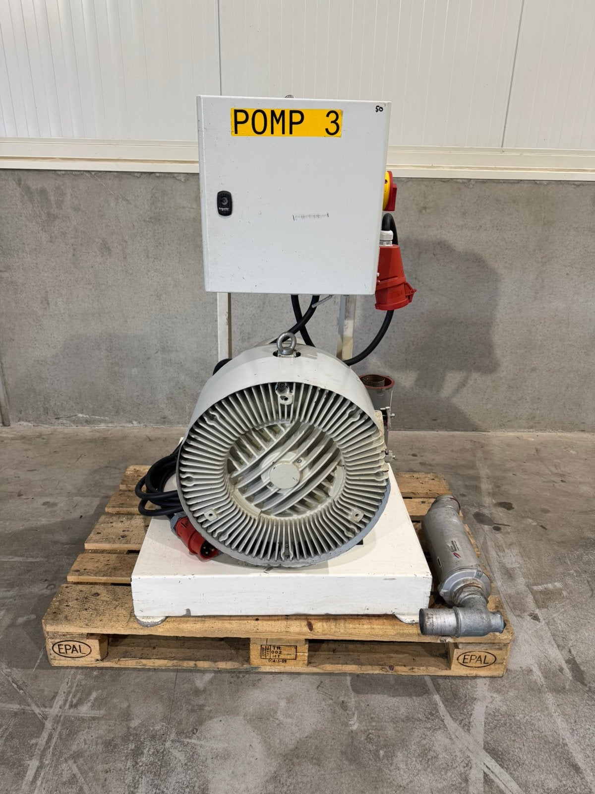 Industriële vacuümpomp / blower 11kW – Moretto / Siemens, Doe-het-zelf en Verbouw, Ophalen, Zo goed als nieuw, Elektromotor, 1800 rpm of meer