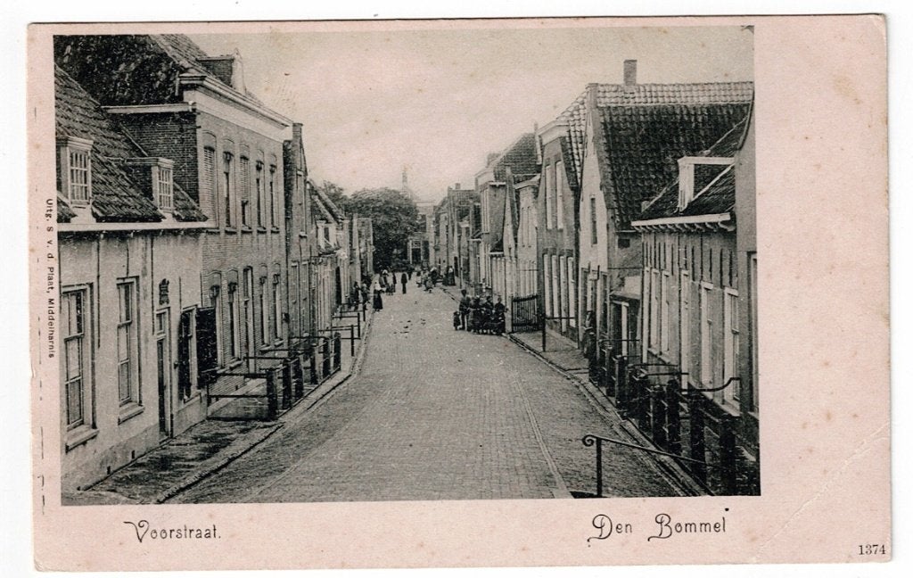 Den Bommel 1905. De Voorstraat., Ophalen of Verzenden, Voor 1920, Ongelopen, Zuid-Holland