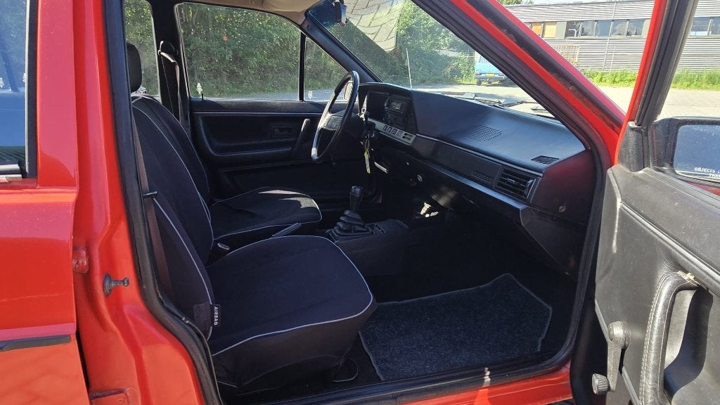 Volkswagen Passat 1981 Nieuwe APK 1.6 Benzine, foto 8