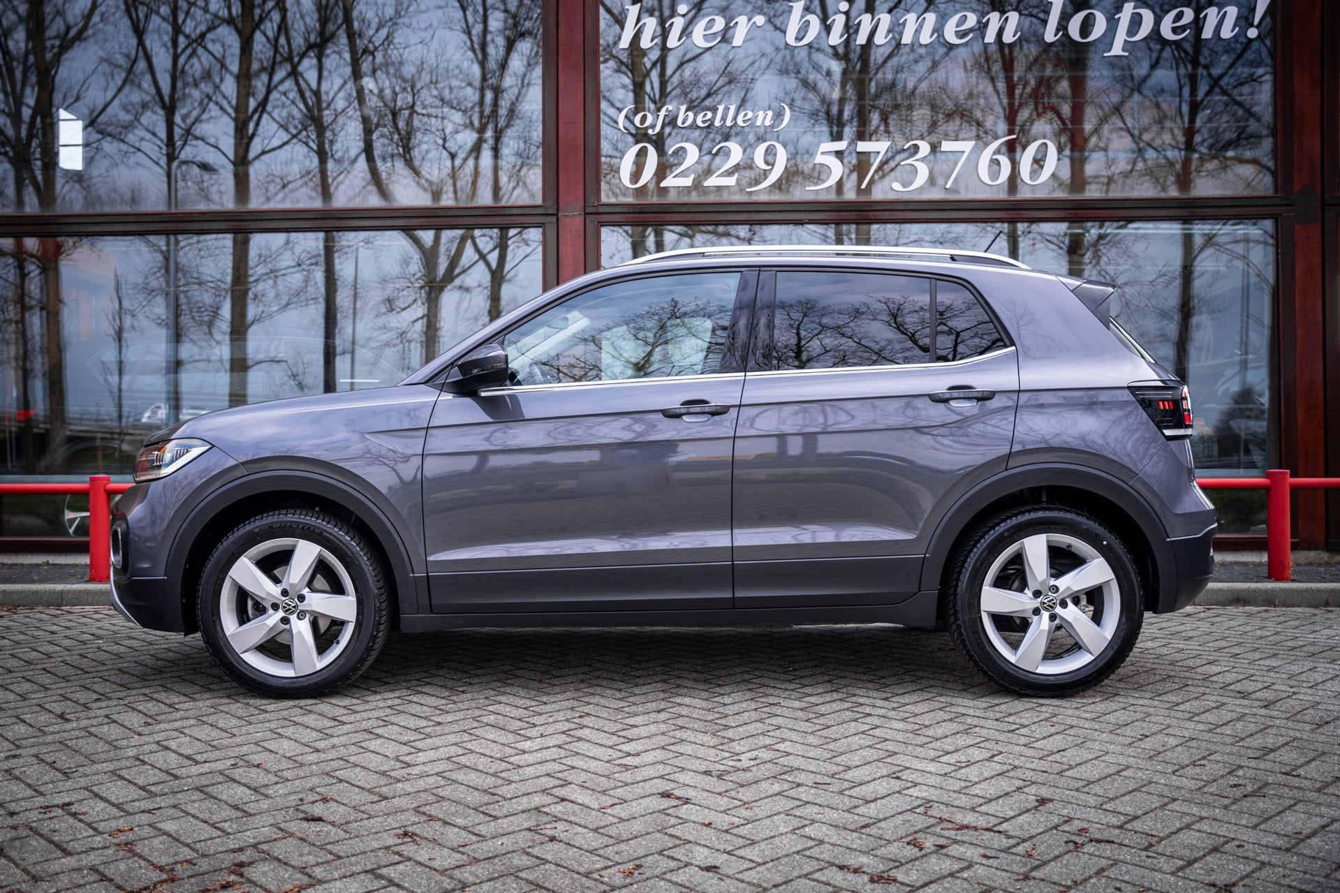 Volkswagen T-Cross 1.5 TSI Style Automaat 150pk | Virtual co, Auto's, Volkswagen, Zwart, 4 cilinders, 150 pk, Bedrijf