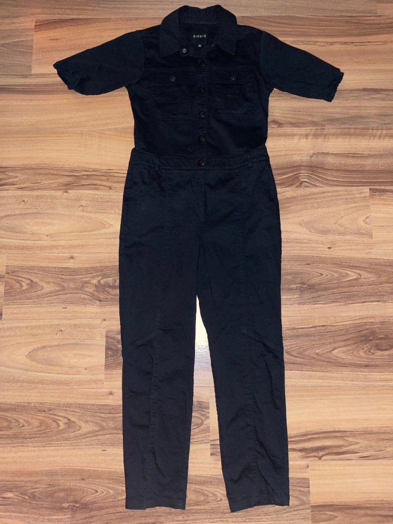 Superleuke NIKKIE jumpsuit met pofmouwtjes, Maat 38/40 (M), Zwart, Ophalen of Verzenden, Zo goed als nieuw
