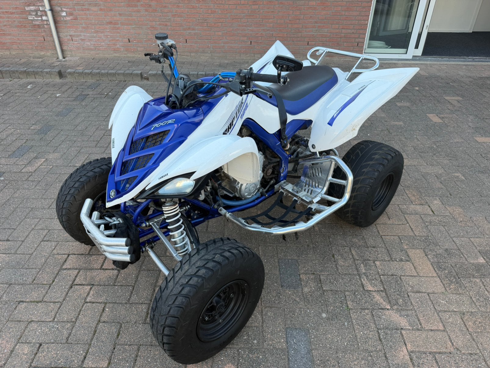Yamaha Raptor 700 SE – rijbewijs B, geen helm, 1 cilinder, 700 cc