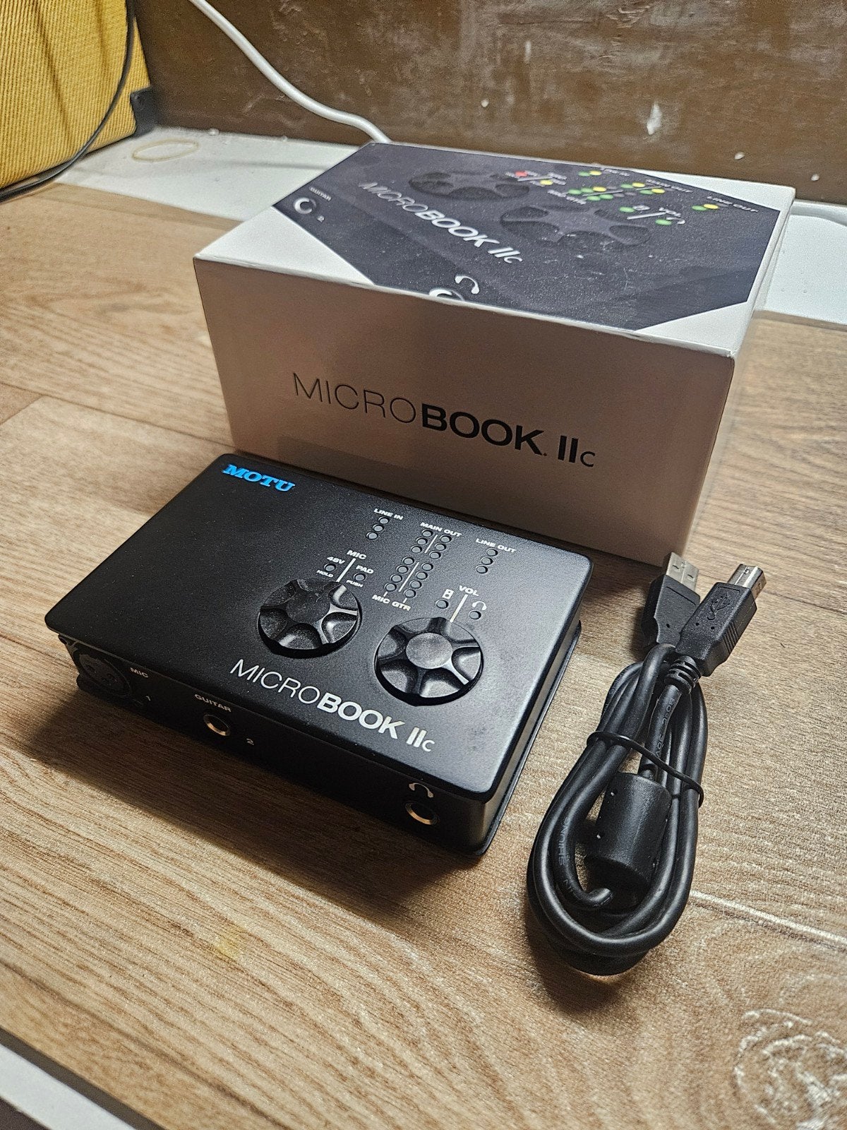 Motu microbook iic audio interface met ingebouwde dsp+mixer, Ophalen of Verzenden, Zo goed als nieuw