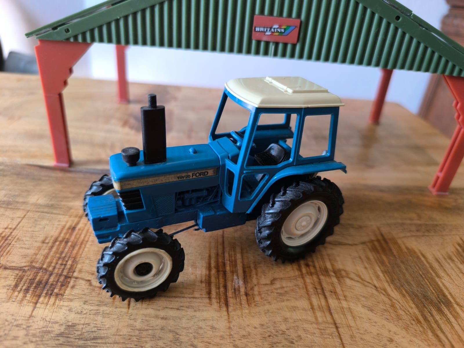 Britains Ford TW-20, Verzenden, Zo goed als nieuw, Tractor of Landbouw, Britains