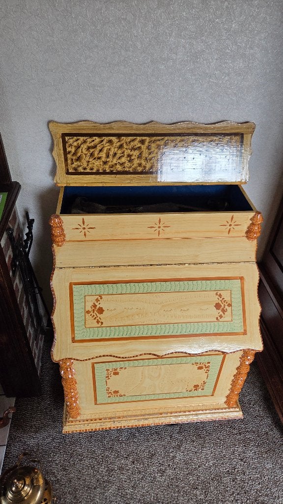 Staphorster opbergmeubel voor hout, Ophalen