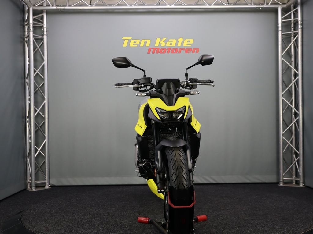 Honda CB 750 Hornet E-Clutch, 750 cc, Bedrijf, Meer dan 35 kW, ABS