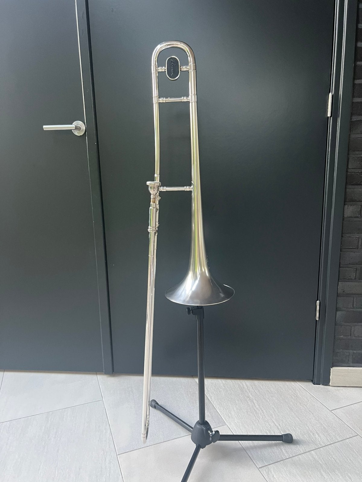 Besson Academy Tenortrombone – Verzilverd, Ophalen of Verzenden, Zo goed als nieuw, Tenor