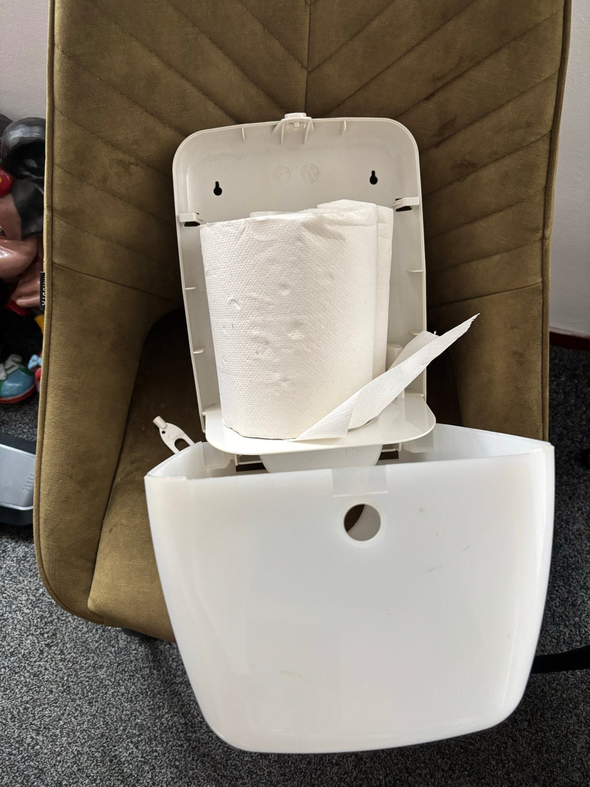 Puro Design handdoekdispenser, Overige typen, Kunststof, Ophalen of Verzenden, Zo goed als nieuw