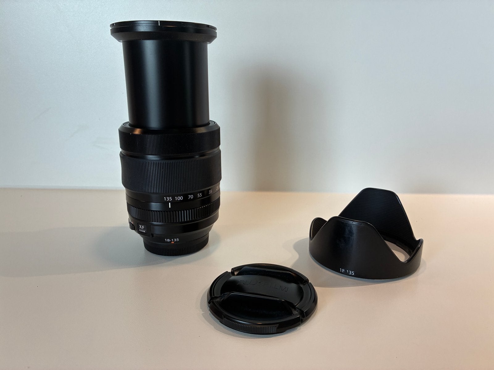 Fujifilm Fujinon XF 18-135mm F3.5-5.6 R LM OIS WR Lens, Ophalen of Verzenden, Zo goed als nieuw, Standaardlens, Zoom