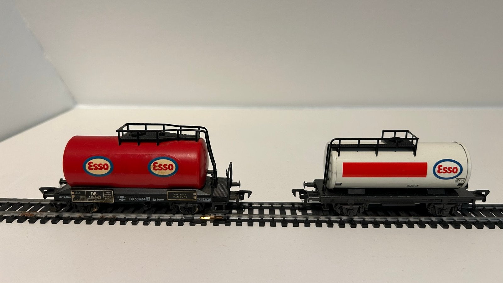 Diverse modelspoorwagons (tankwagons, ertswagons), Hobby en Vrije tijd, Modeltreinen | H0, Overige merken, Gebruikt, Gelijkstroom
